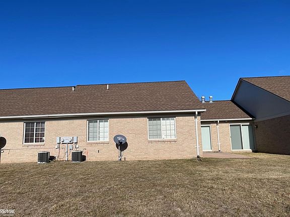 3rd image of 25282 Julianna Dr