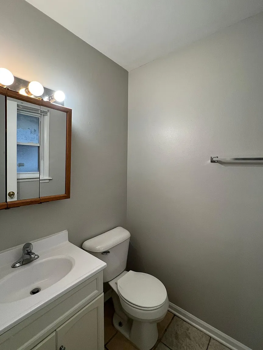 17040 Grant St photo 1