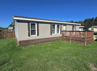 N1273 R 3 Dr, Menominee, MI 49858