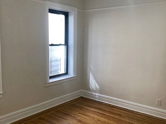 5th image of 3730 81st St #C/7