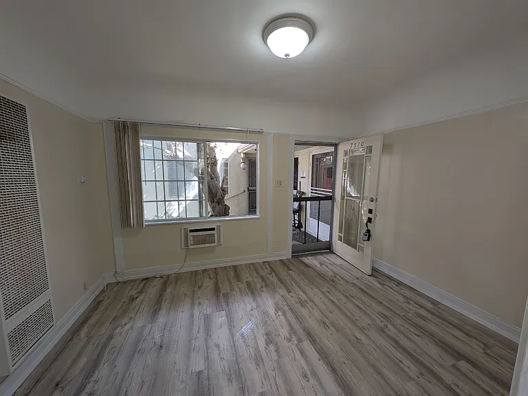 7510 Norton Ave — Photo 10