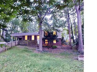 123 Red Bud Ct, Cary, NC 27513