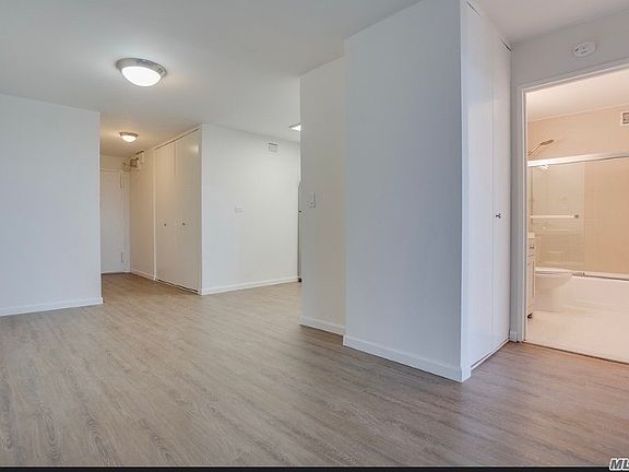 5th image of 2 Bay Club Dr APT 11M