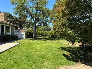 3 bed, 2.0 bath, 2200 sqft, $4,950 — Photo 3