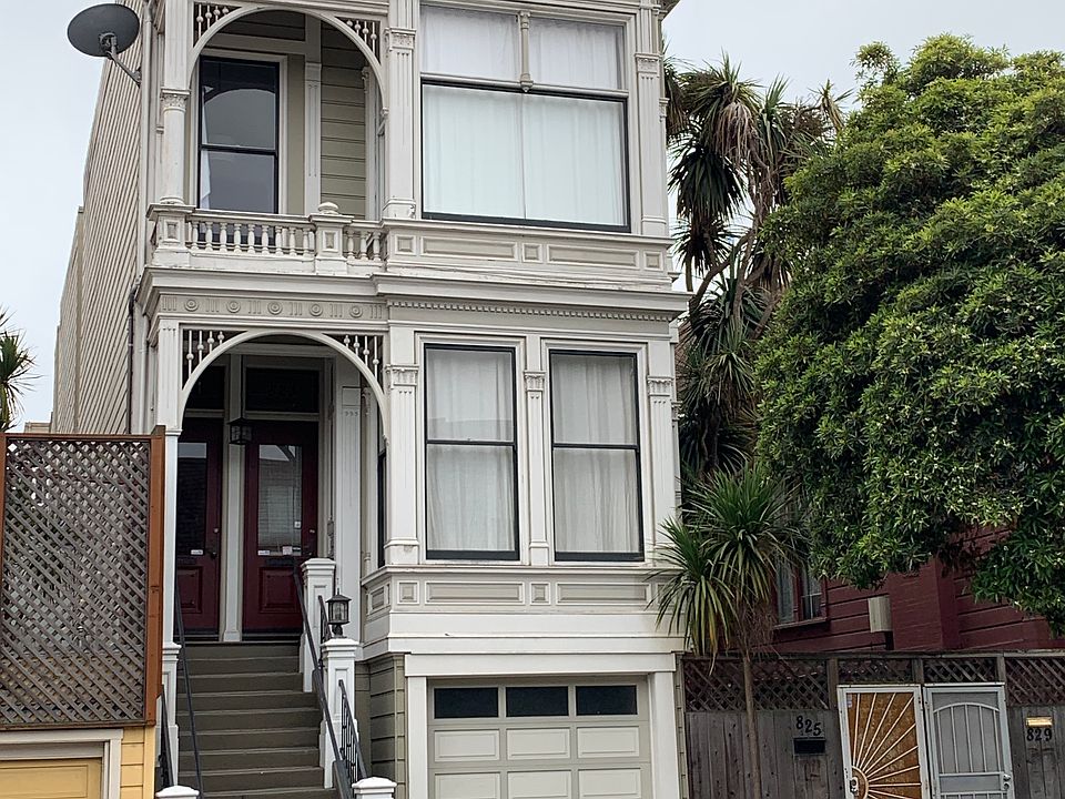 Beautiful, fully detached Victorian building!