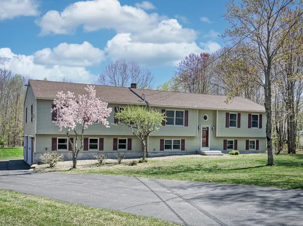 55 Fogg Road, Buxton, ME 04093