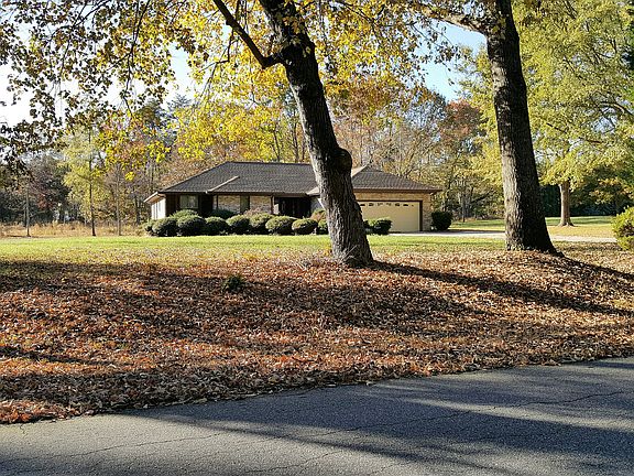 5th image of 7401 Sarelma Dr