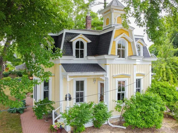 1224 3rd Ave S, Stillwater, MN 55082