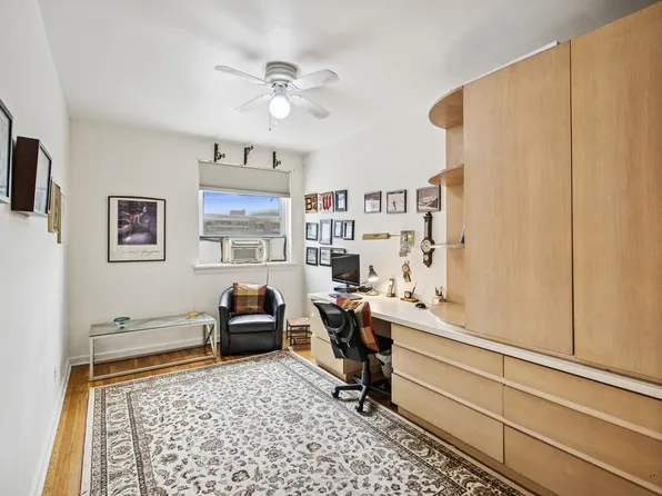 162-41 Powells Cove Boulevard image 19 of 35