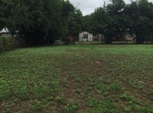 520 Diaz St, Uvalde, TX 78801