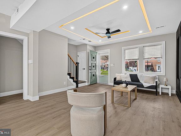 5th image of 2423 W Cold Spring Ln