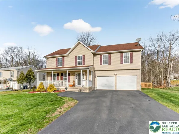 2711 Oak View Ln, Tobyhanna, PA 18466