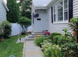2 Nolan St, Norwalk, CT 06850