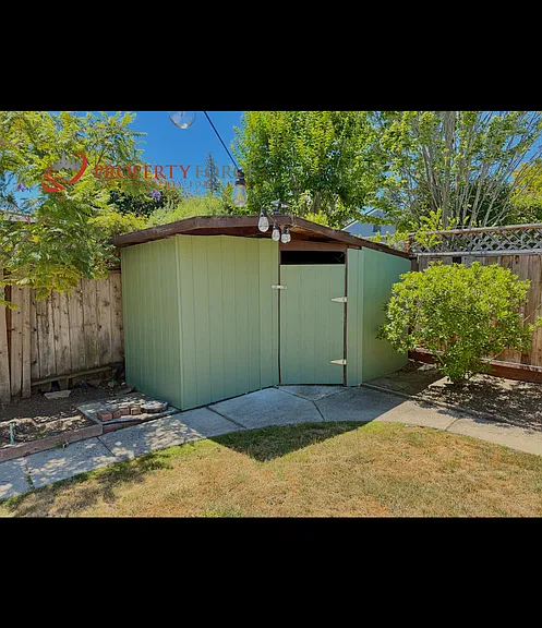 1623 Howard Ave — Photo 41