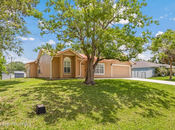 491 Carpenter Ave NW, Palm Bay, FL 32907