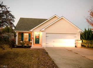 38 Oakbrook Dr, Cartersville, GA 30120