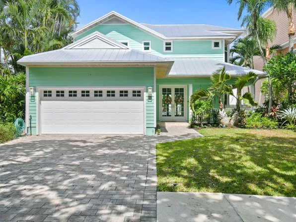 104 Intracoastal Circle, Tequesta, FL 33469