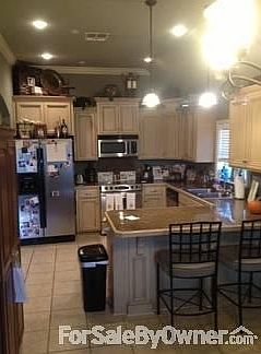 3rd image of 122 Country Village Dr