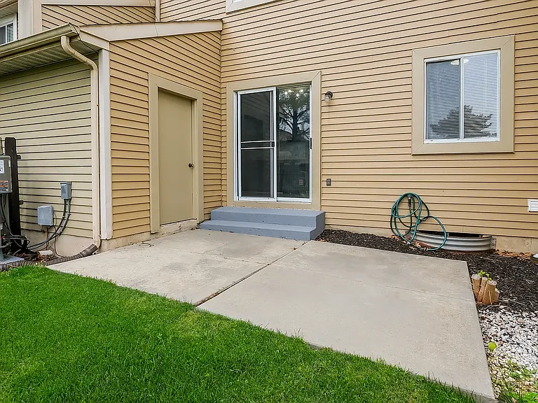 48 Cartlane Cir — Photo 10