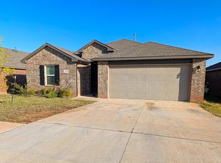 10421 SW 41st St, Mustang, OK 73064