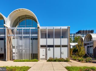 342 N St SW, Washington, DC 20024