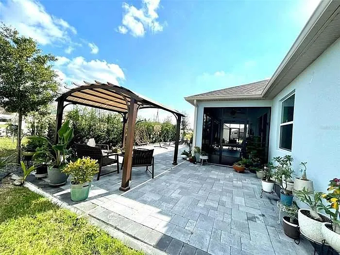 5390 Carrara Ct — Photo 38