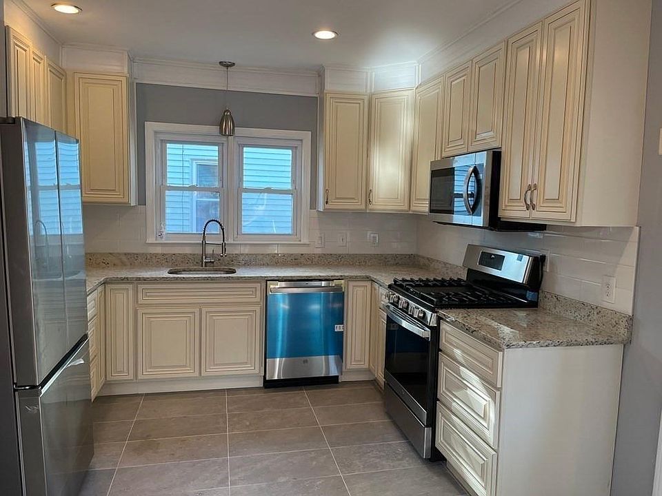 1st image of 89 Norwood Ave #2