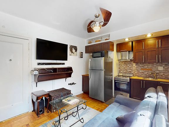 5th image of 128 W 138th St #3F