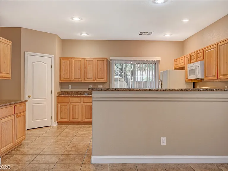 9185 Wild Briar Ln #NA — Photo 10