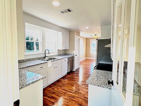 4th image of 2064 Chana Creek Rd