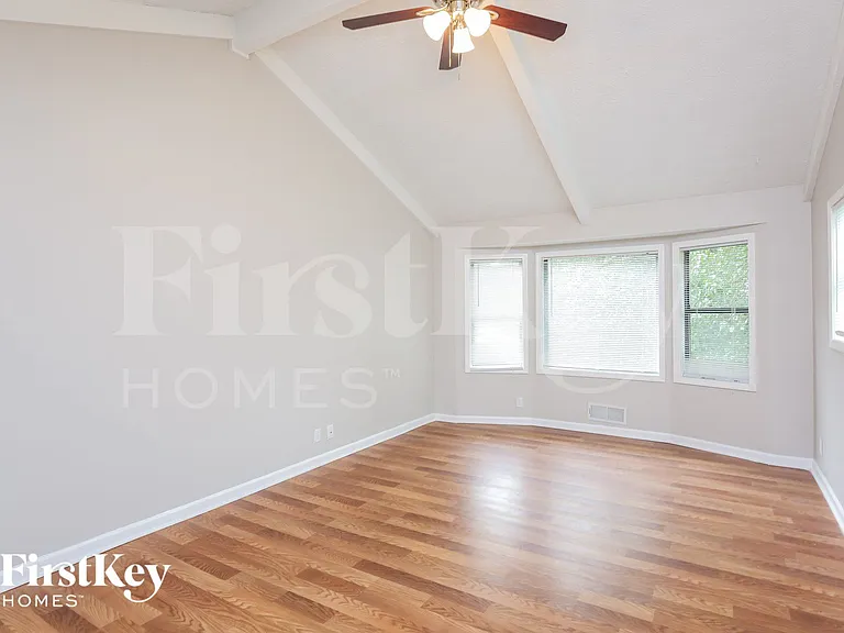 2639 Windmere Dr — Photo 8