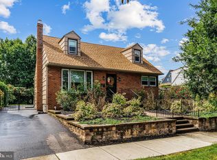 28 W Summit Ave, Haddonfield, NJ 08033