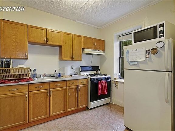 4th image of 322 2nd St Fl 2