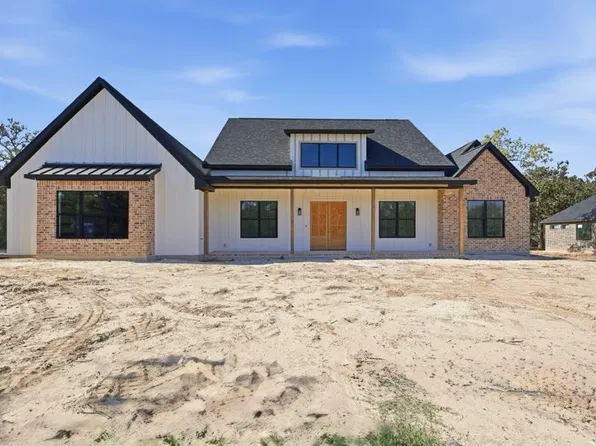 5564 Woodland Park Dr, College Station, TX 77845