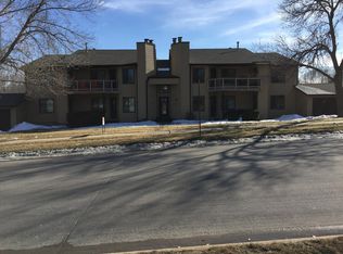 2050 Holiday Rd APT B2, Coralville, IA 52241