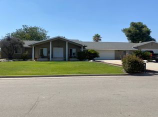 2621 Carriage St, Bakersfield, CA 93314