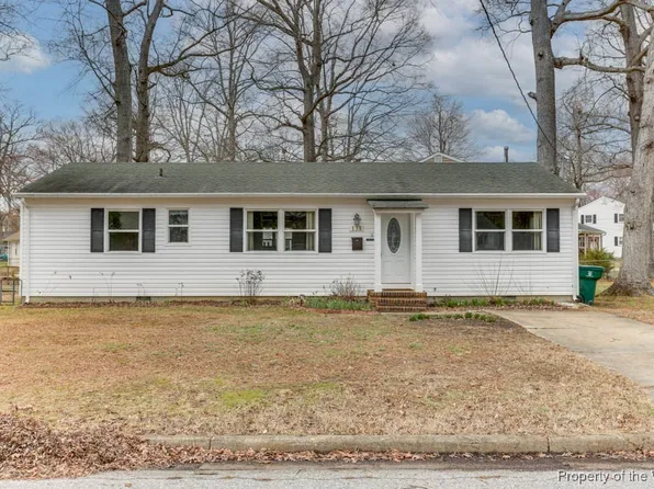 138 Bret Harte Dr, Newport News, VA 23602