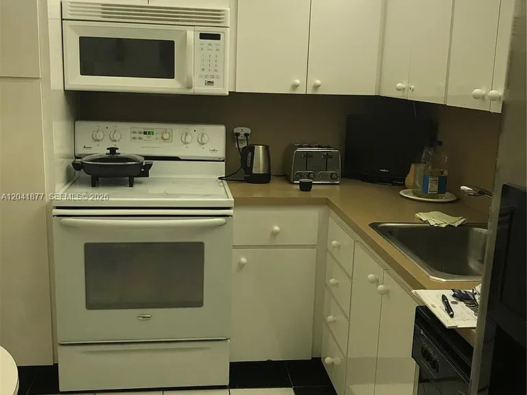 1980 S Ocean Dr #8A — Photo 20