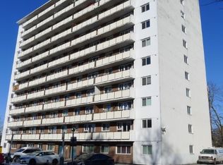 810 Pinecrest Rd #802, Ottawa, ON K2B5W6