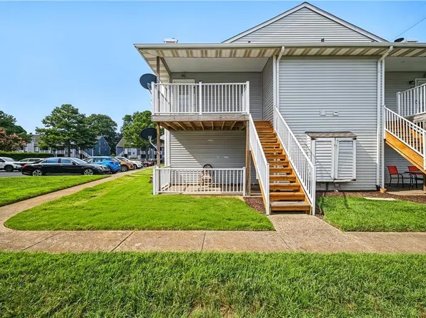 411 Resort Ct, Virginia Beach, VA 23462