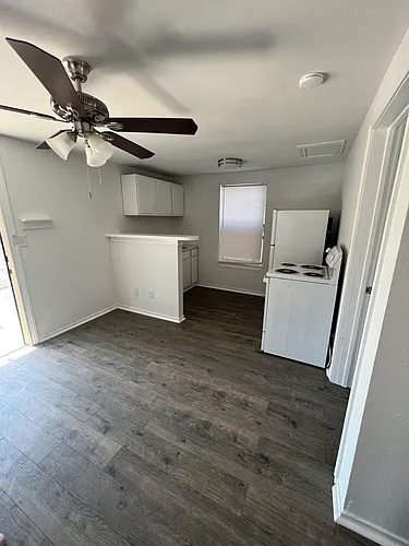 303 W Richard Ave #6 Photo 1
