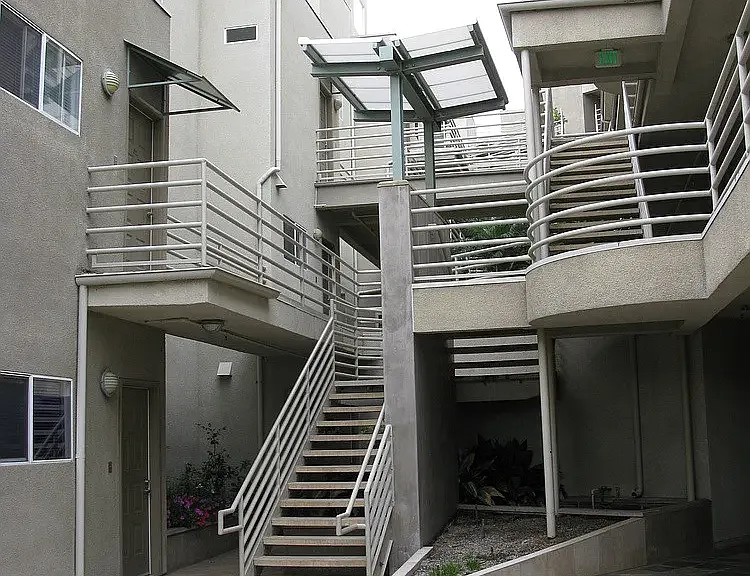 2905 Montrose Ave #214 — Photo 9