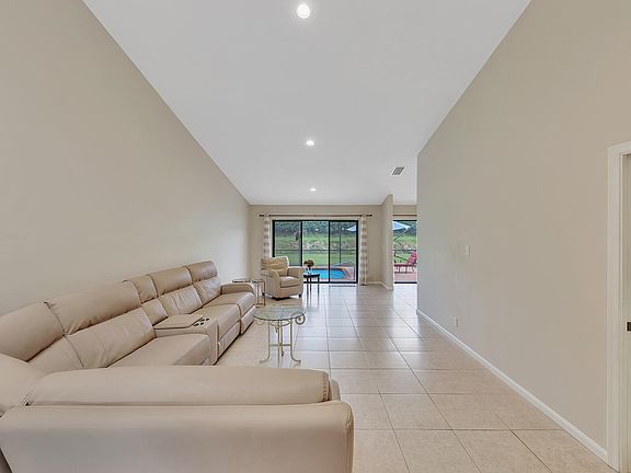 5th image of 7747 Villa Nova Dr