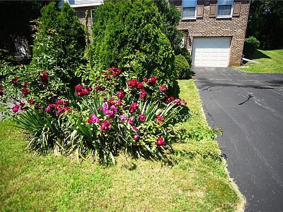 3rd image of 4379 Heritage Dr