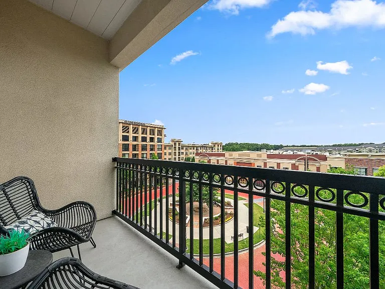 The GoodWynn at Town Brookhaven by ARIUM — Photo 17