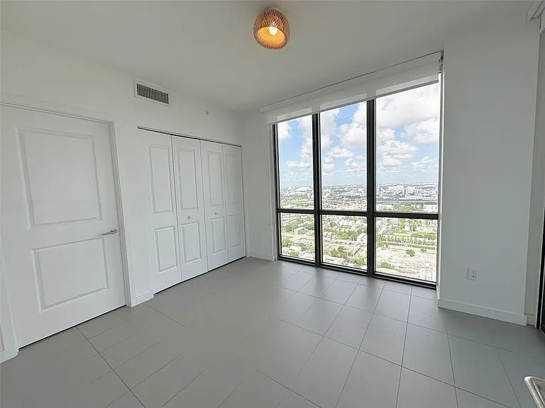 1600 NE 1st Ave #3216 — Photo 8