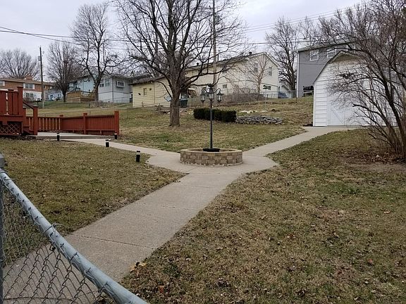 3rd image of 2106 Englewood Dr