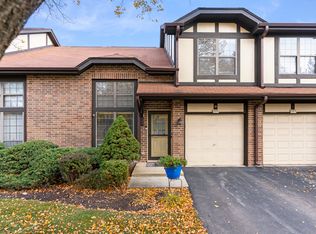 355 Arquilla Ct, Bloomingdale, IL