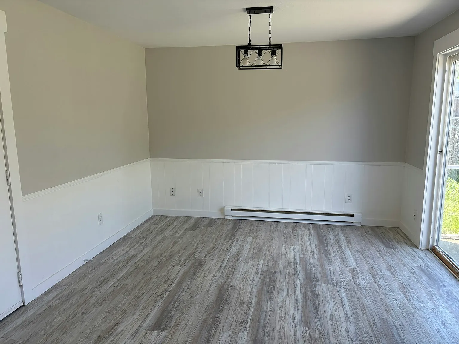 4009-4011 West Walnut Street, Unit 4011 — Photo 2