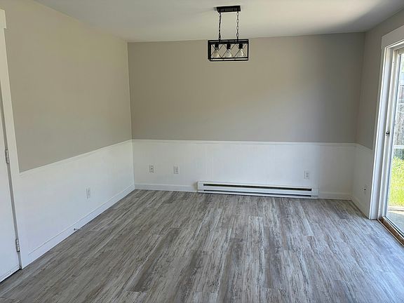 2nd image of 4009-4011 W Walnut St